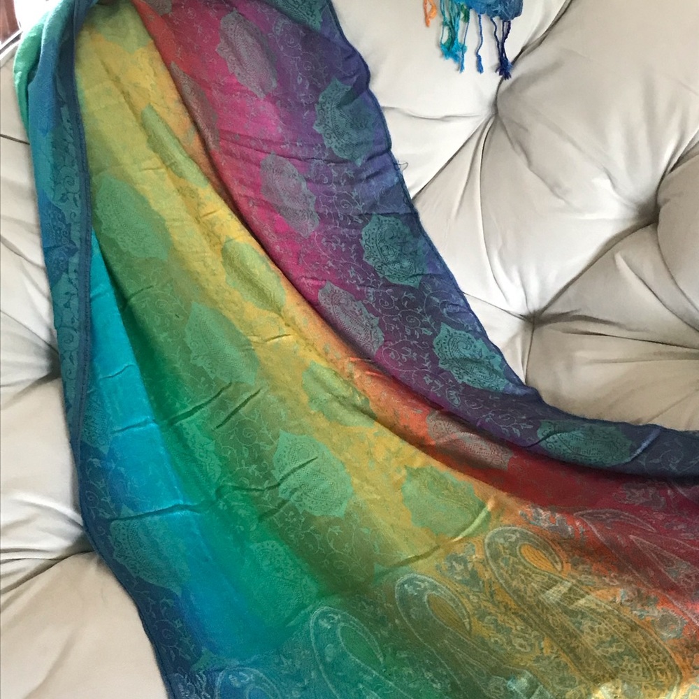 Gorgeously made scarf